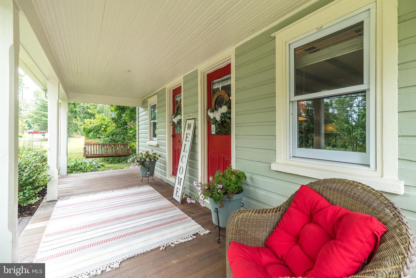 65 Mathews Avenue photo 7