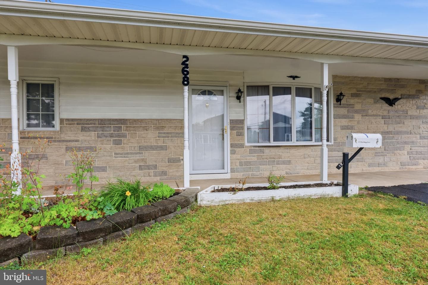 268 Blue Ridge Drive, Levittown