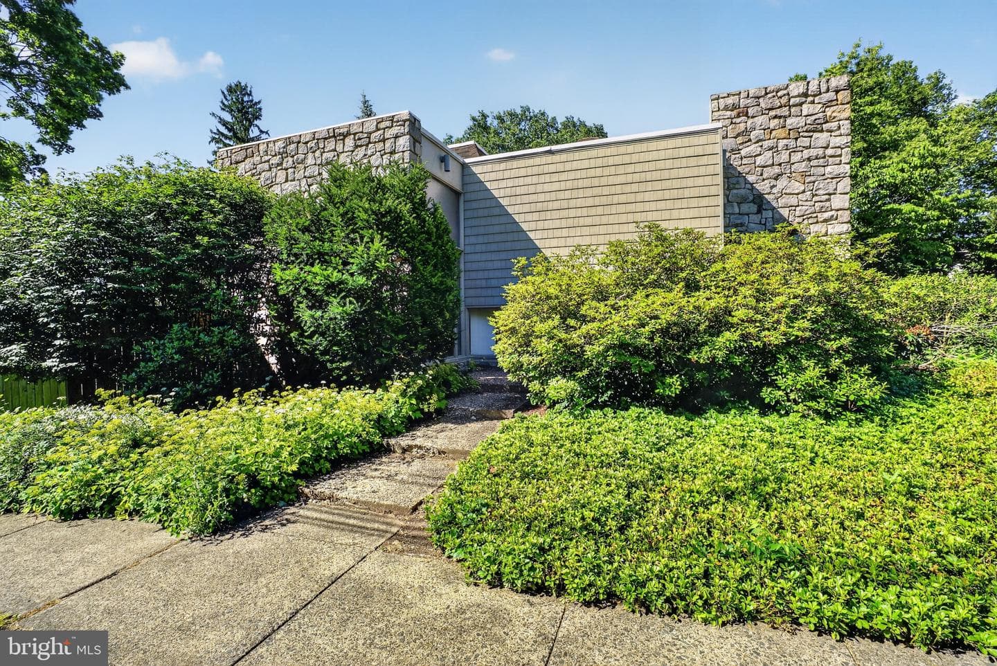 360 W Court Street photo 2