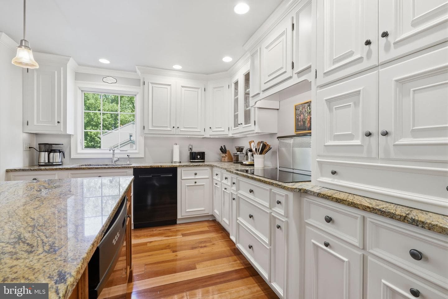 275 Aspen Road photo 14