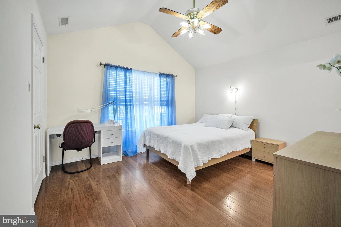906 Julian Dr W #315 photo 7
