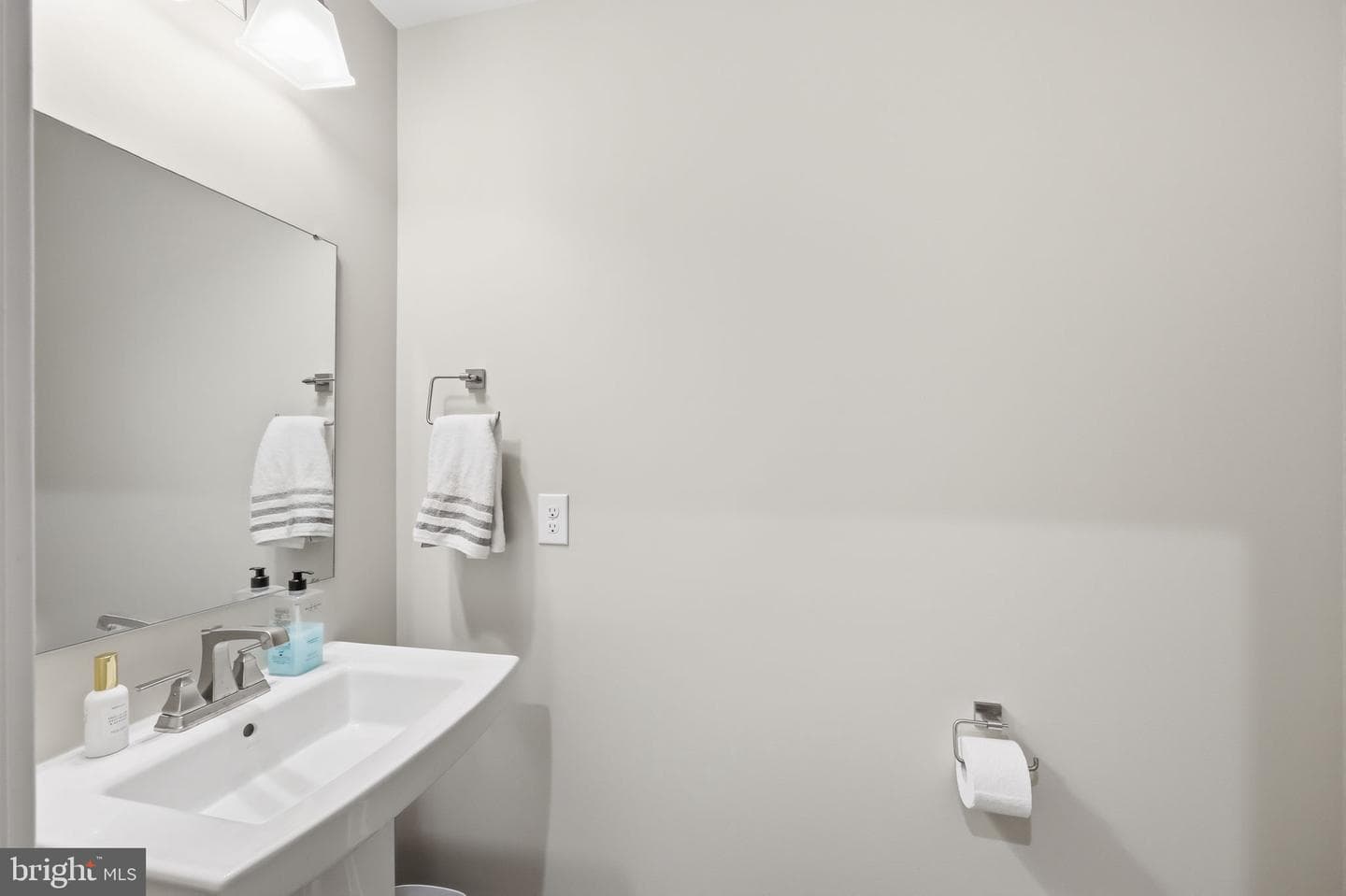 30 Griffin Way photo 15