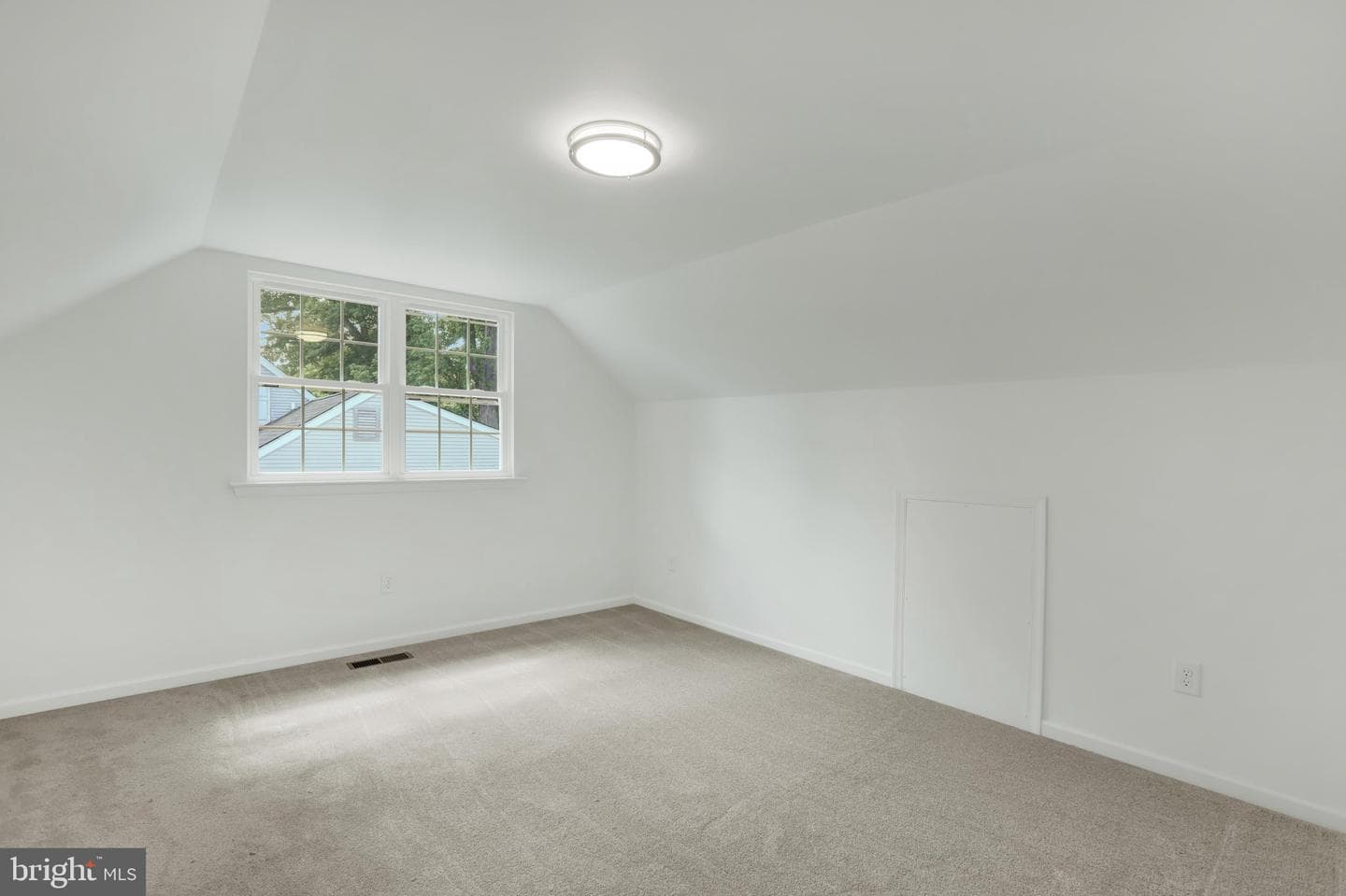 3032 Gilbert Drive photo 24