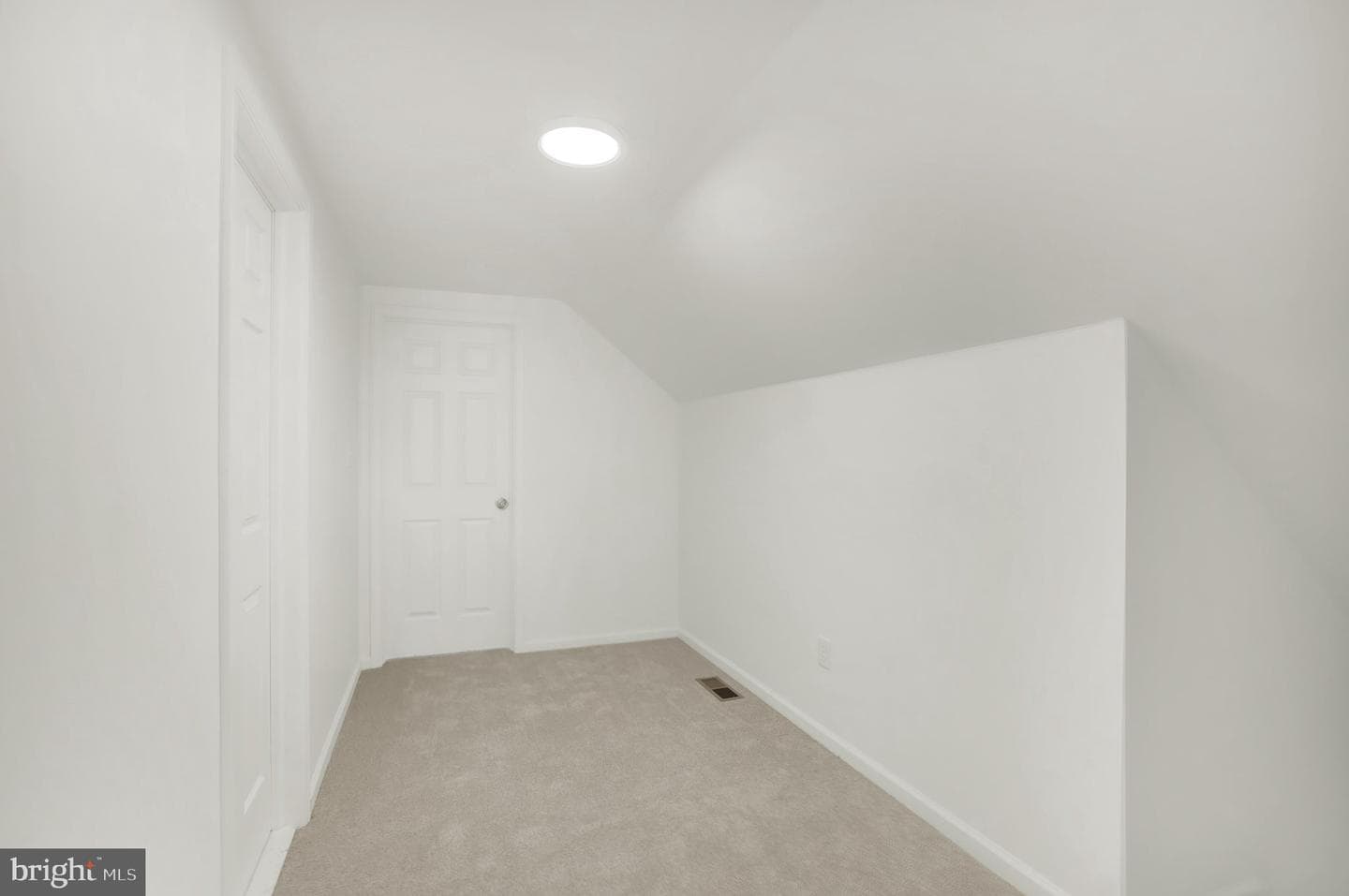 3032 Gilbert Drive photo 27