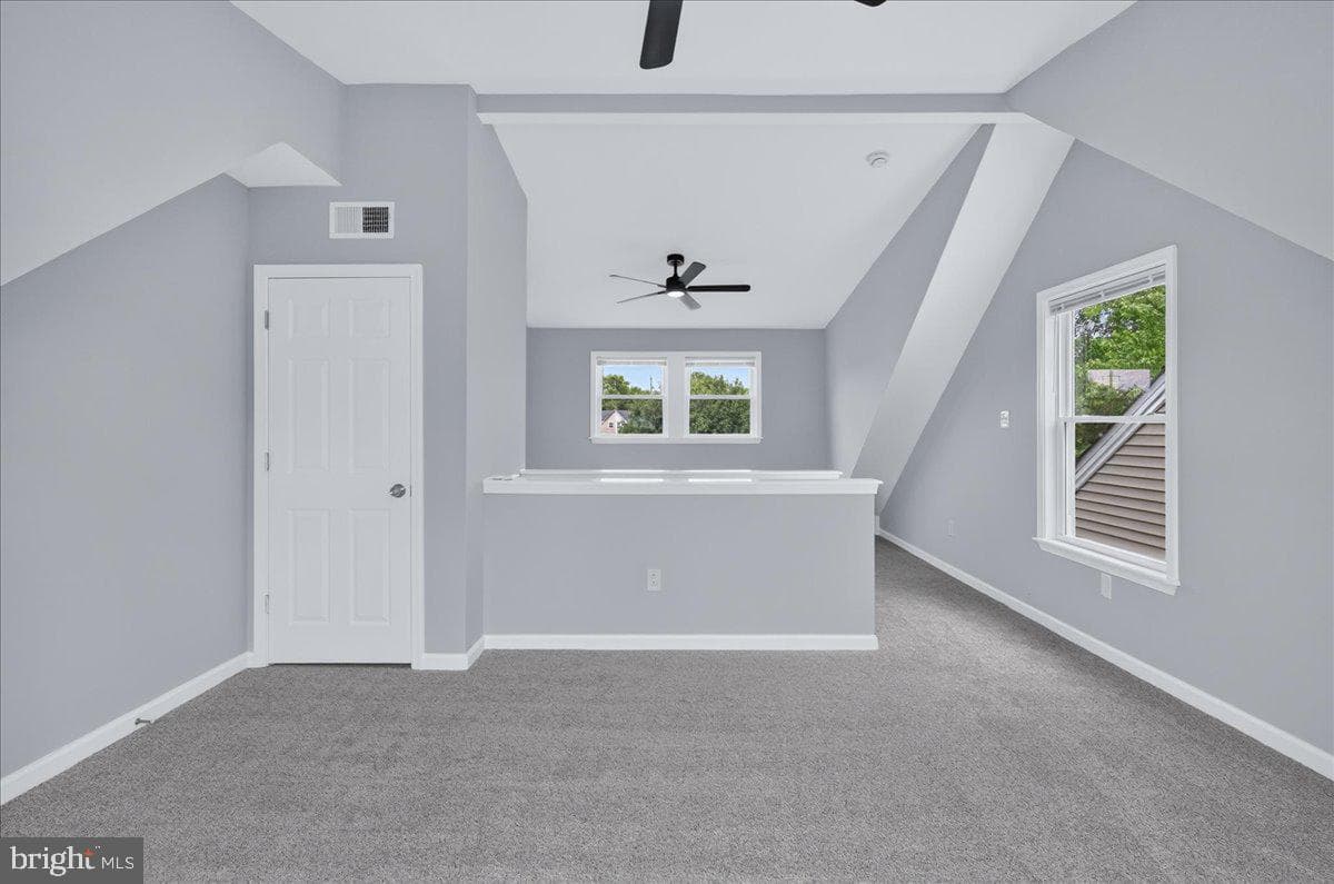 627 Pine Street photo 20