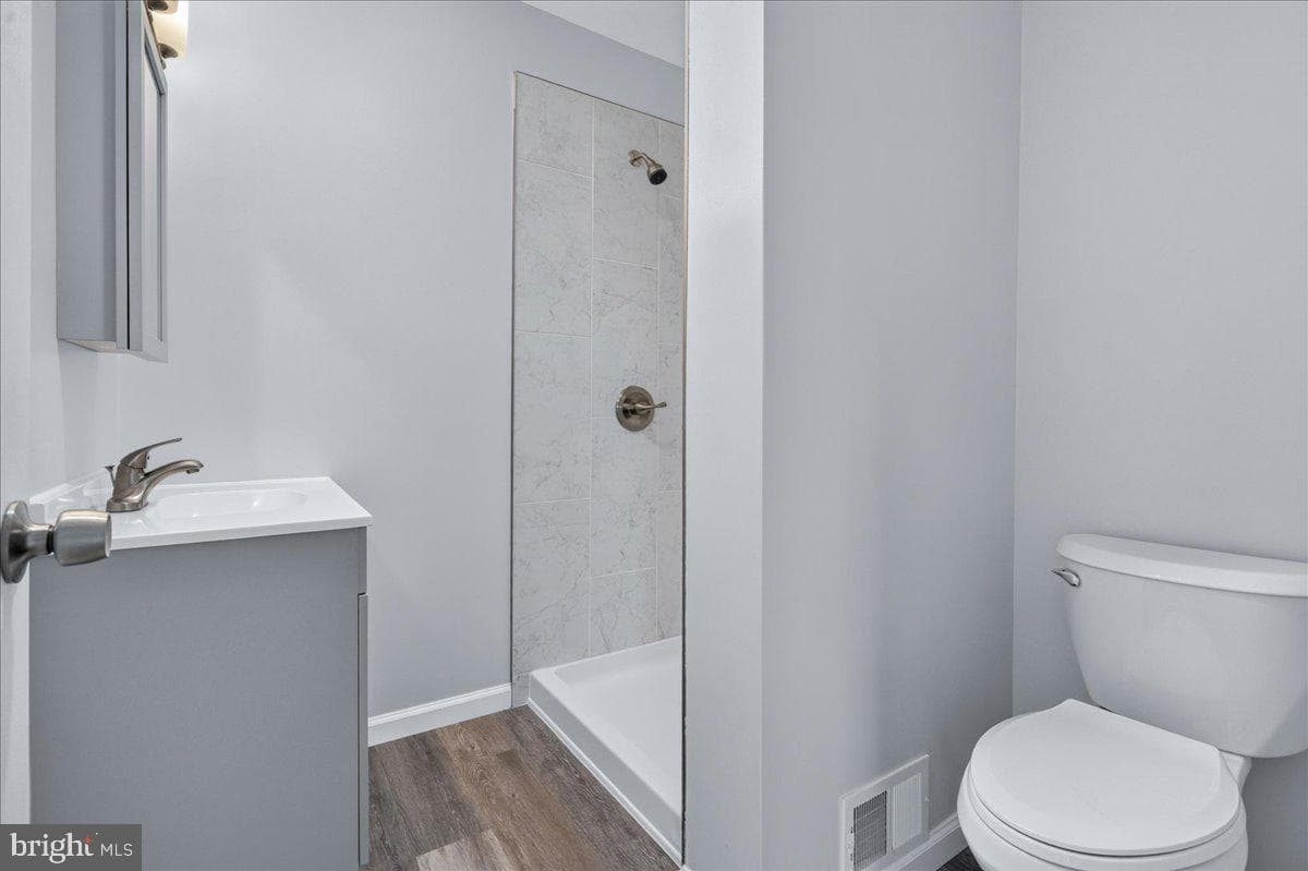 627 Pine Street photo 9