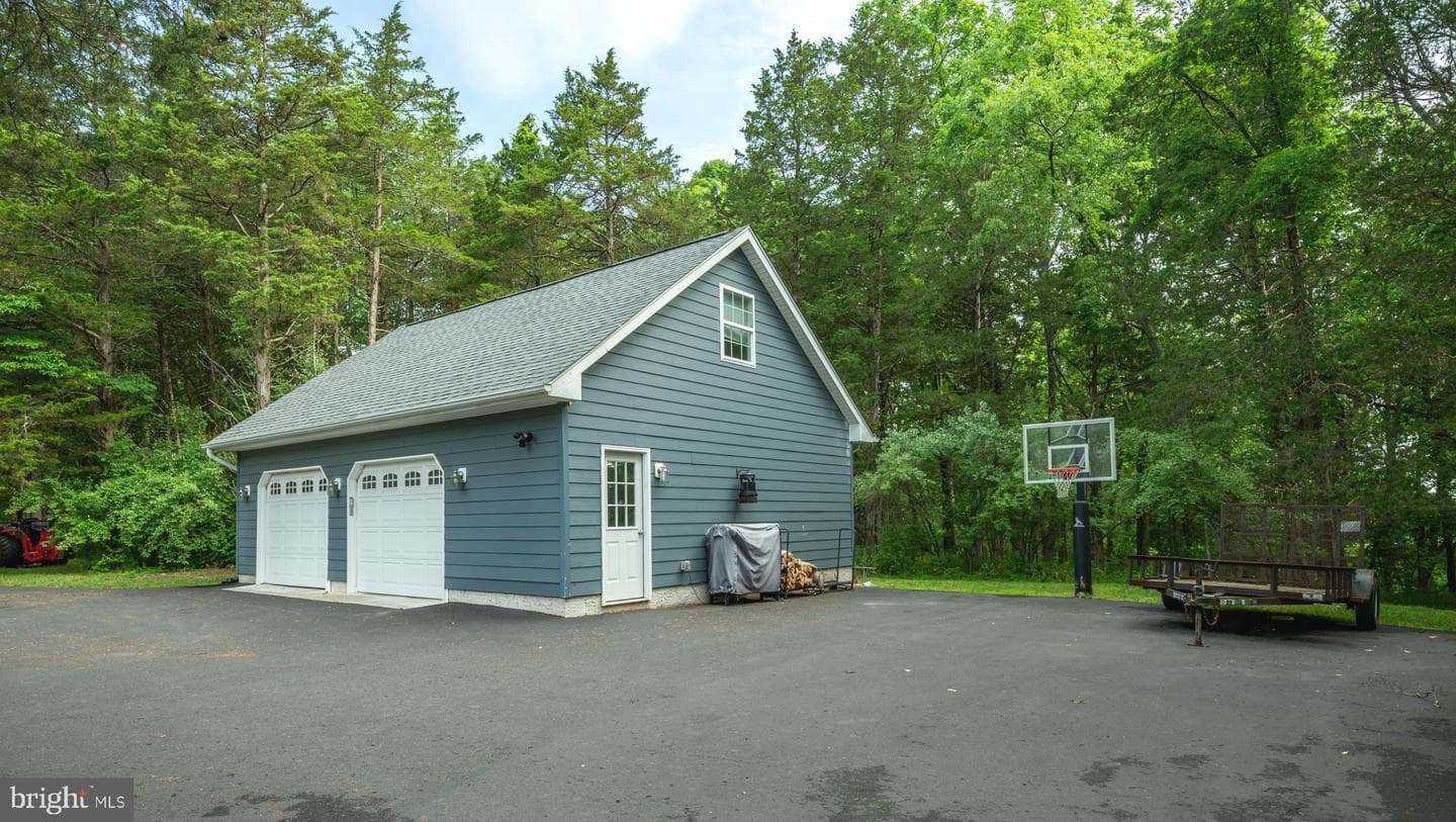 75 Mount Airy Road photo 25