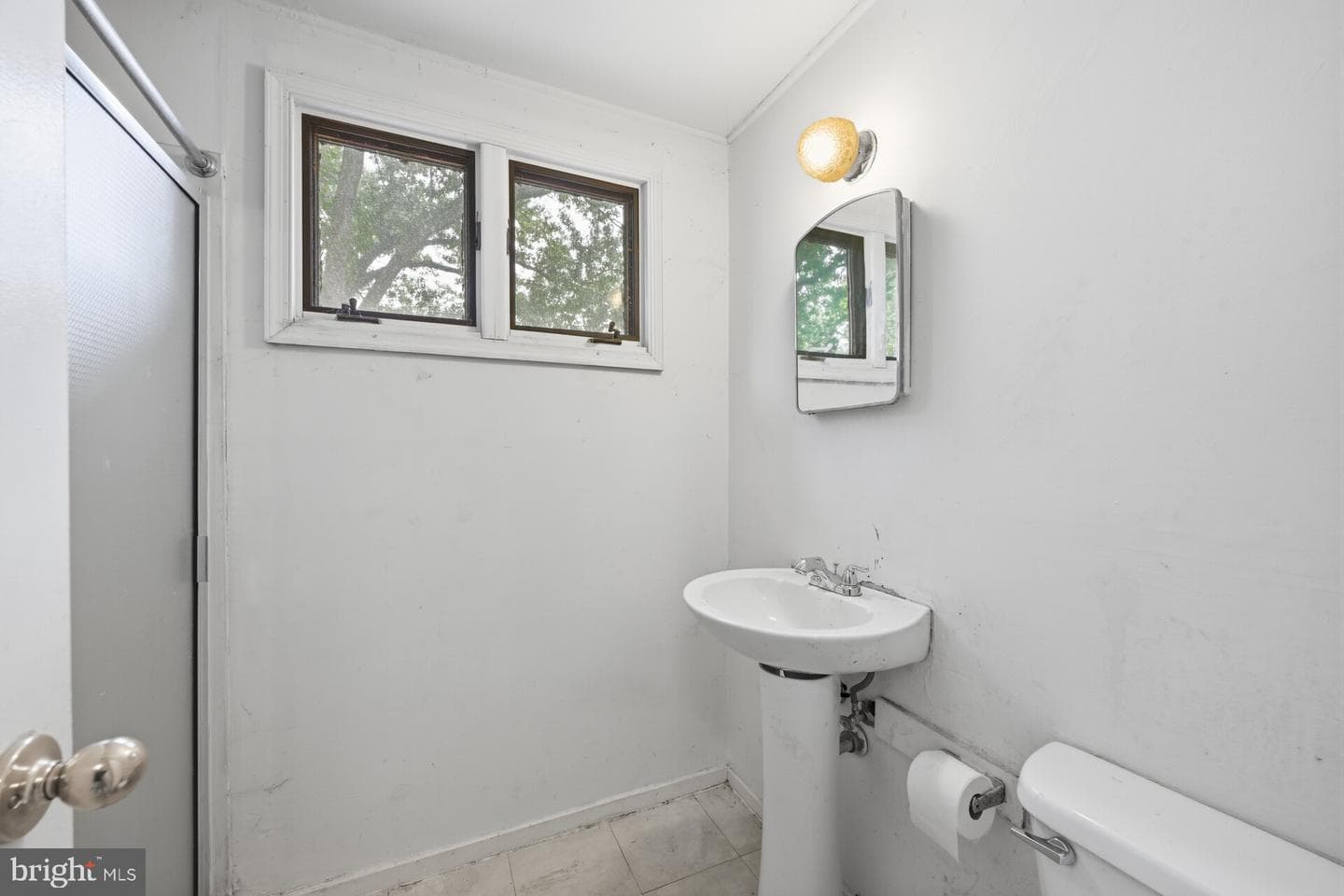 563 Wilk Drive photo 13