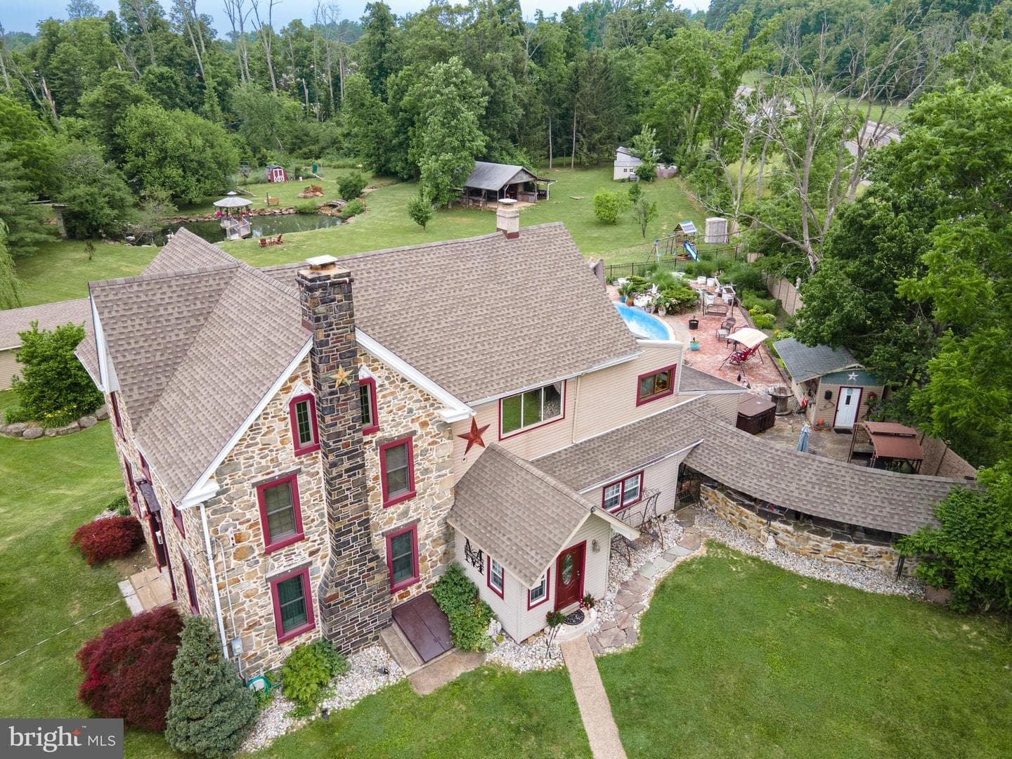 2485 Hieter Road photo 91