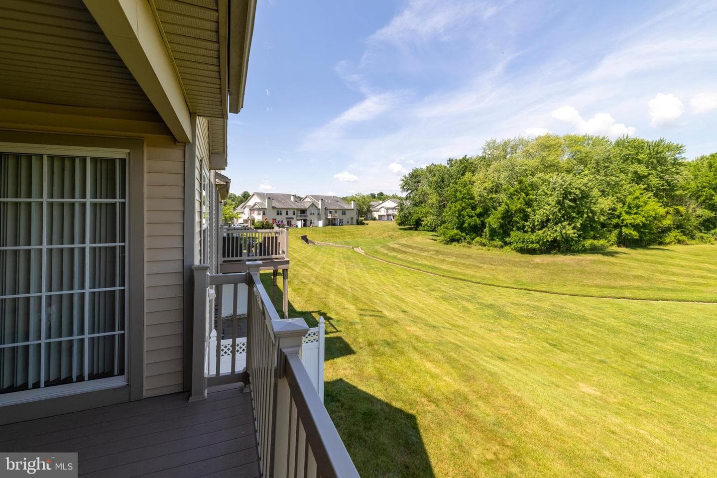 706 Julian Drive W #W photo 17