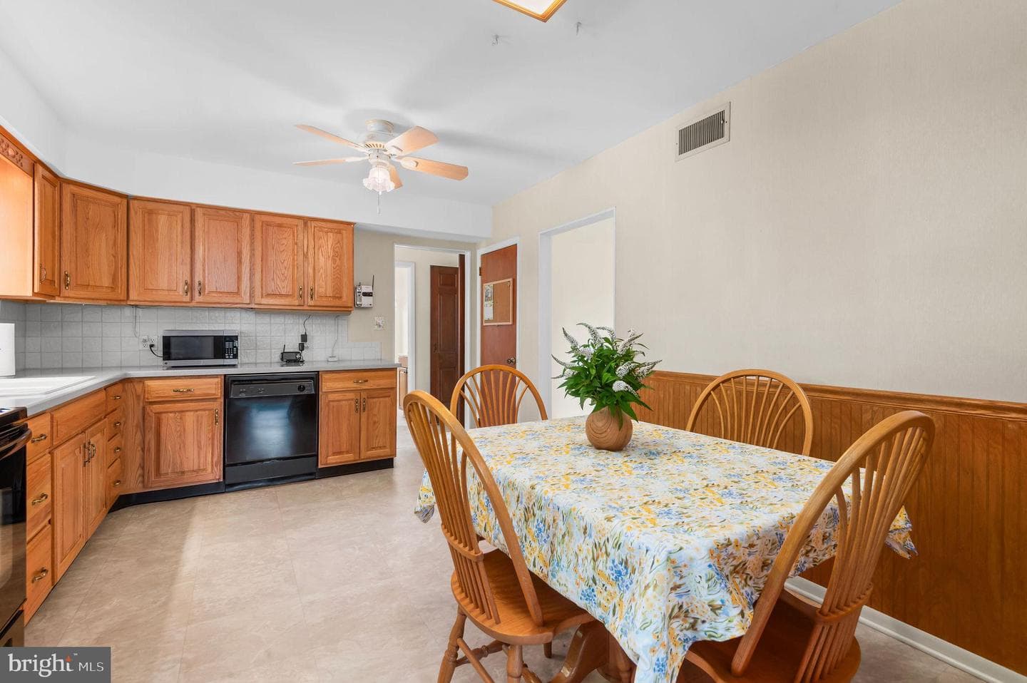 330 Hilltown Pike photo 18
