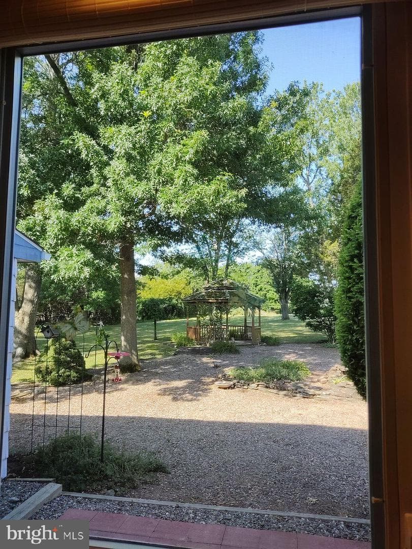 330 Hilltown Pike photo 31