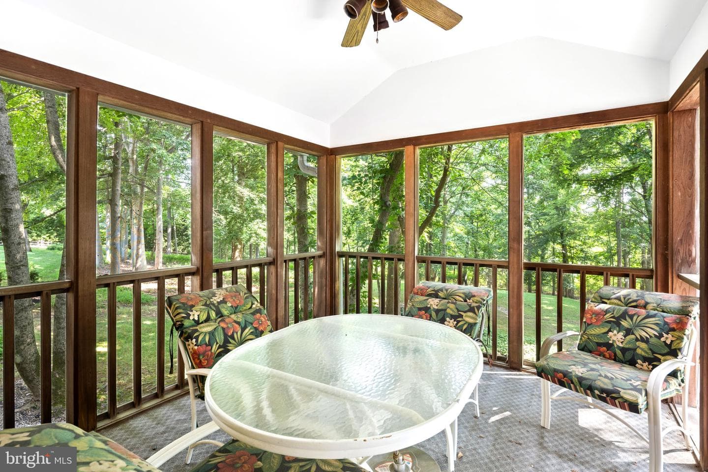 14 Timber Knoll Drive photo 20