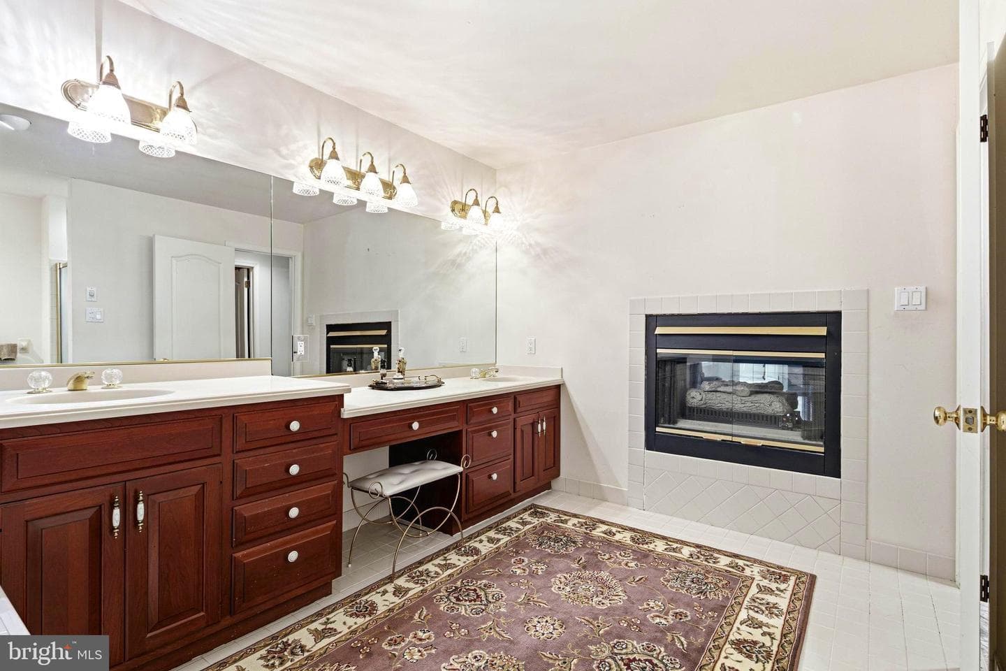 14 Timber Knoll Drive photo 29