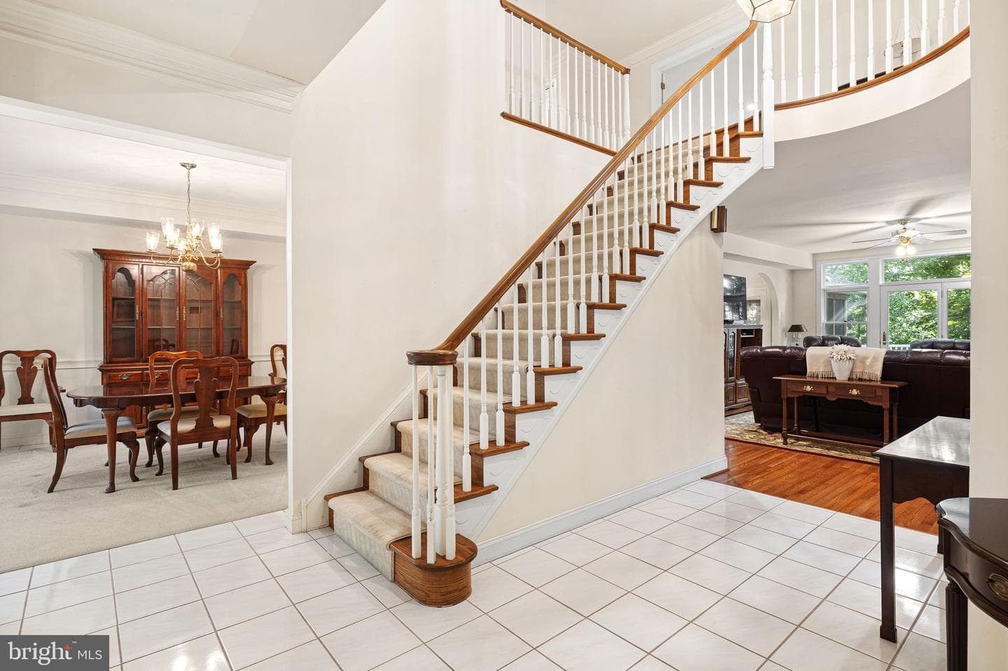14 Timber Knoll Drive photo 3