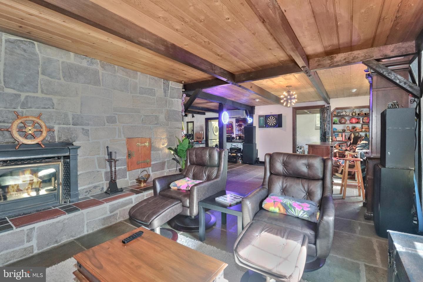 713 Ardsley Ct photo 43