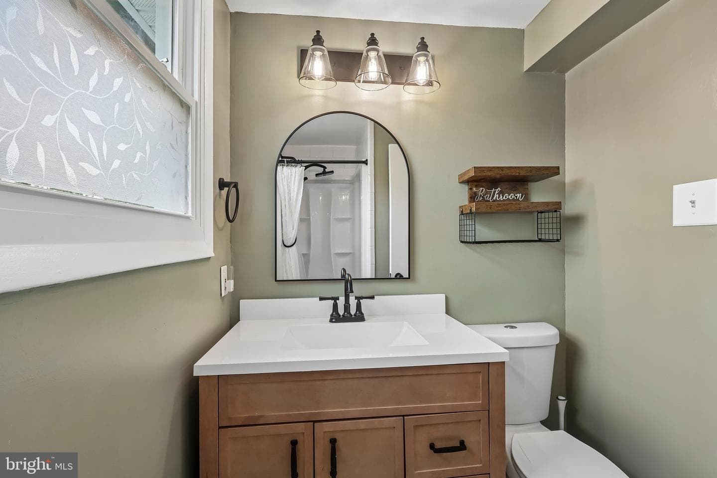 586 Doloro Drive photo 33