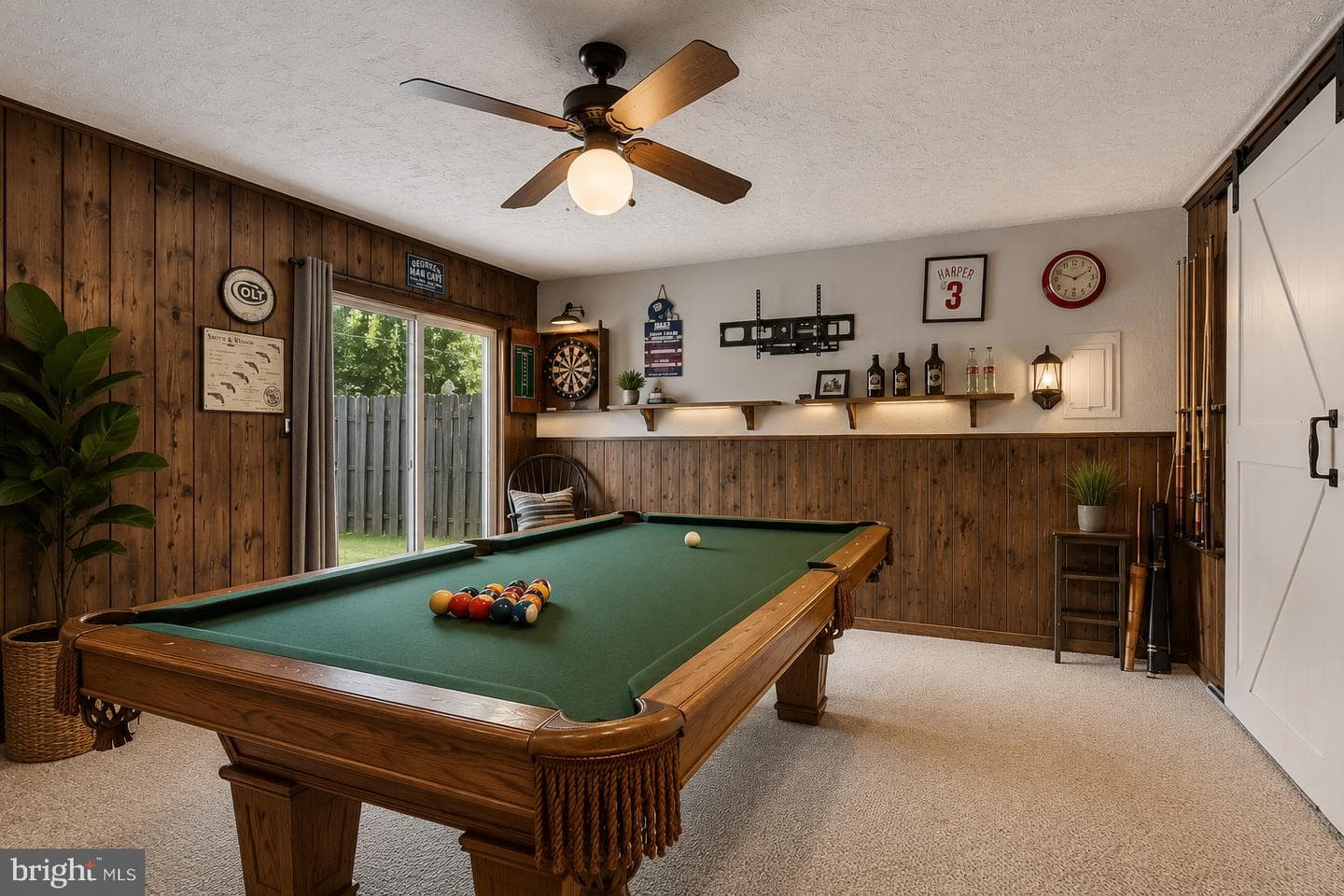 586 Doloro Drive photo 36