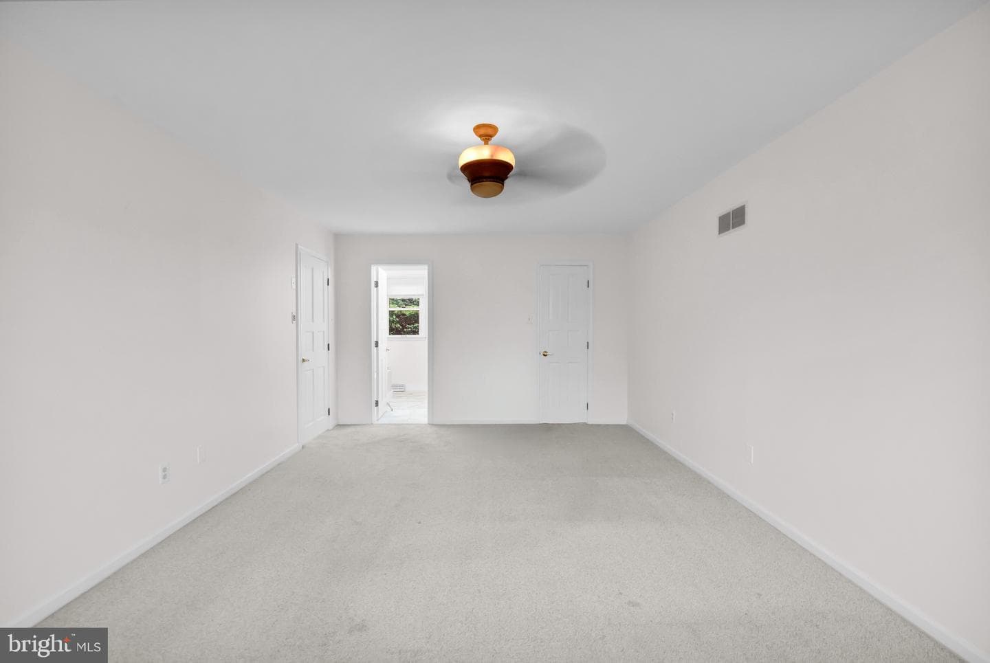 1838 Garden Court photo 23
