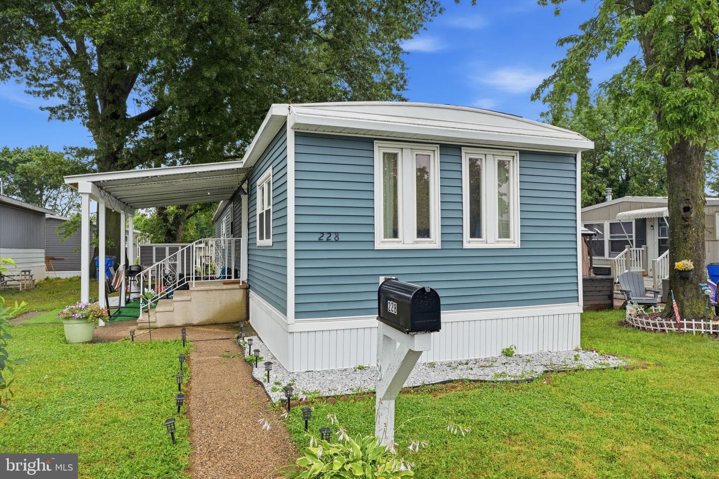 228 Johnson Drive photo 3