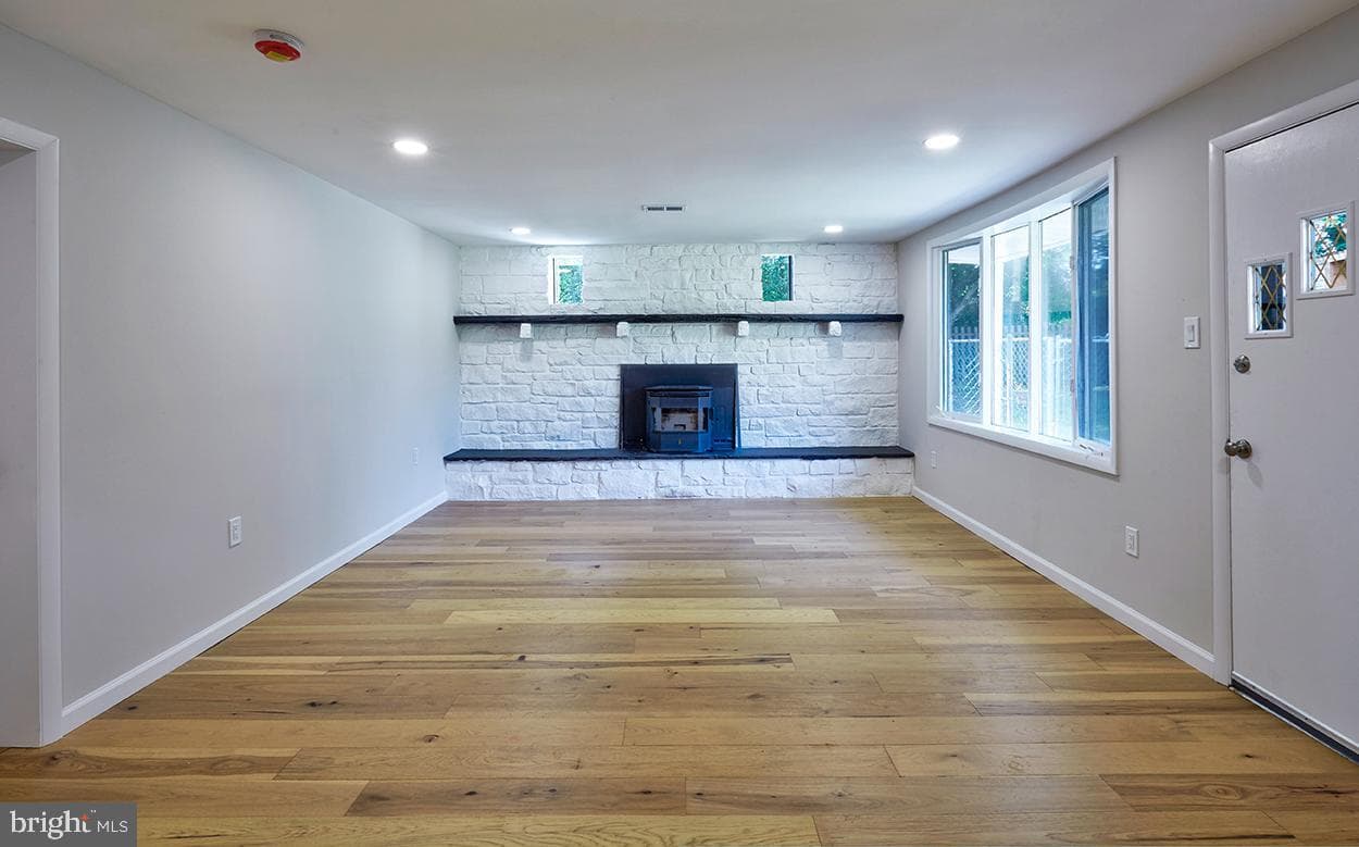 115 Winding Way photo 13