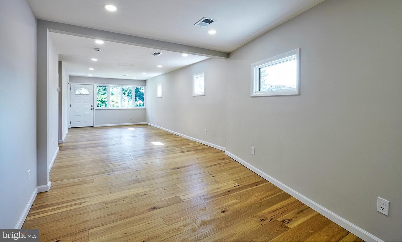 115 Winding Way photo 8