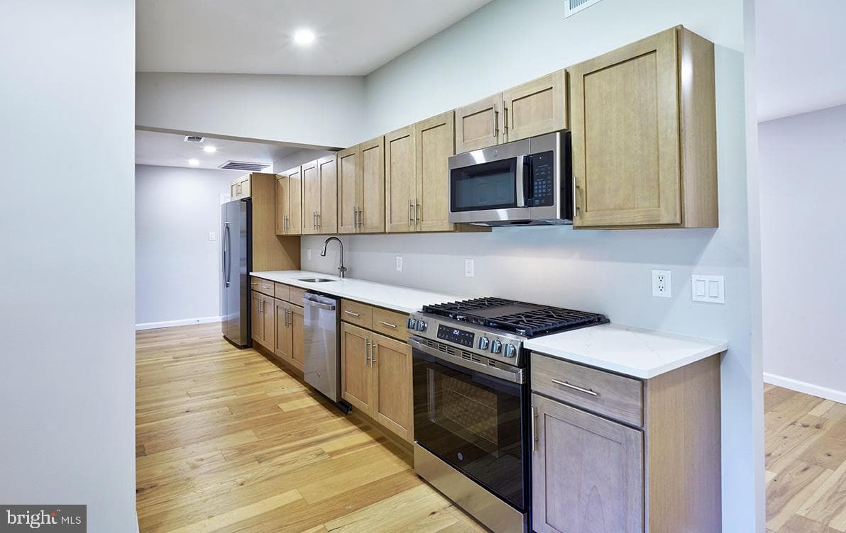 115 Winding Way photo 9