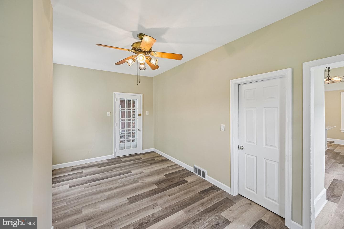 226 Robertson Avenue photo 28