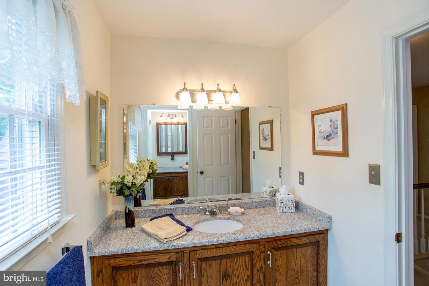 950 Camelot Road photo 55