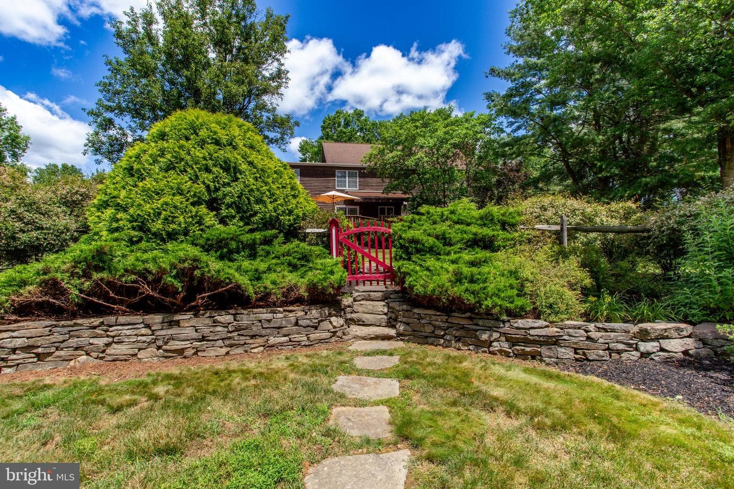 950 Camelot Road photo 91