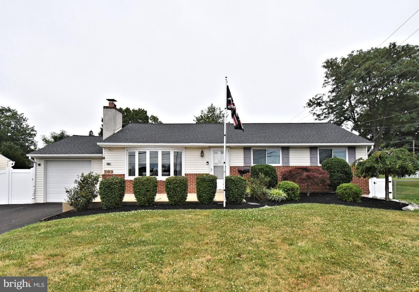 261 Valley Road, Warminster