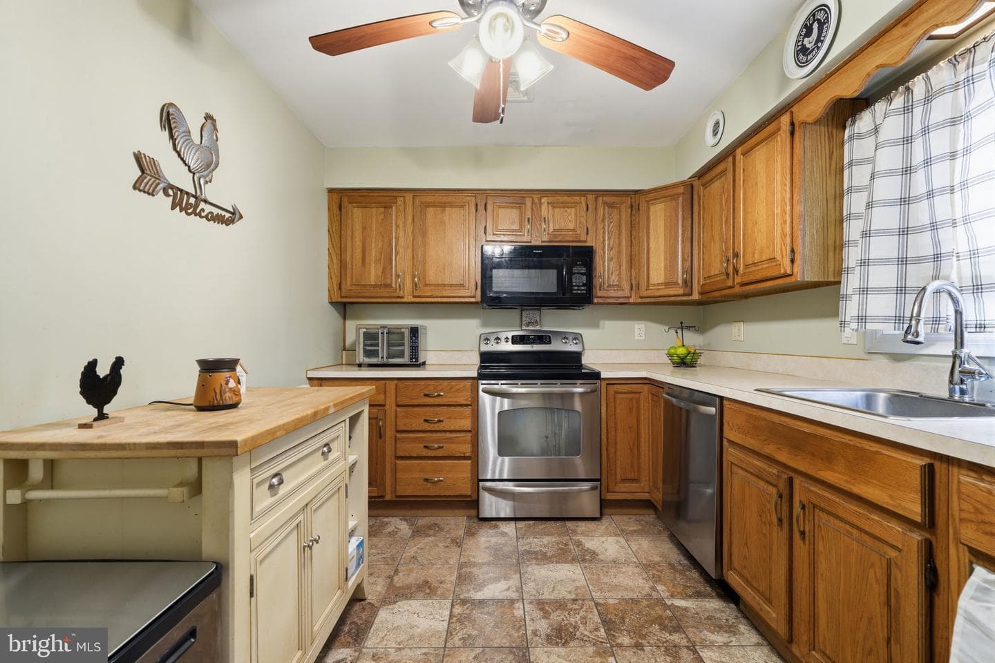 802 Fairview Avenue photo 10