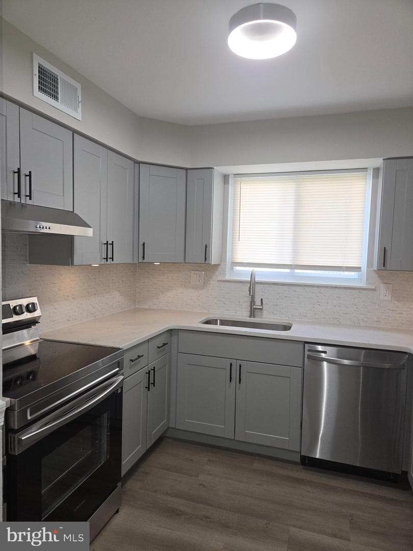 5063 Sayer Court photo 8