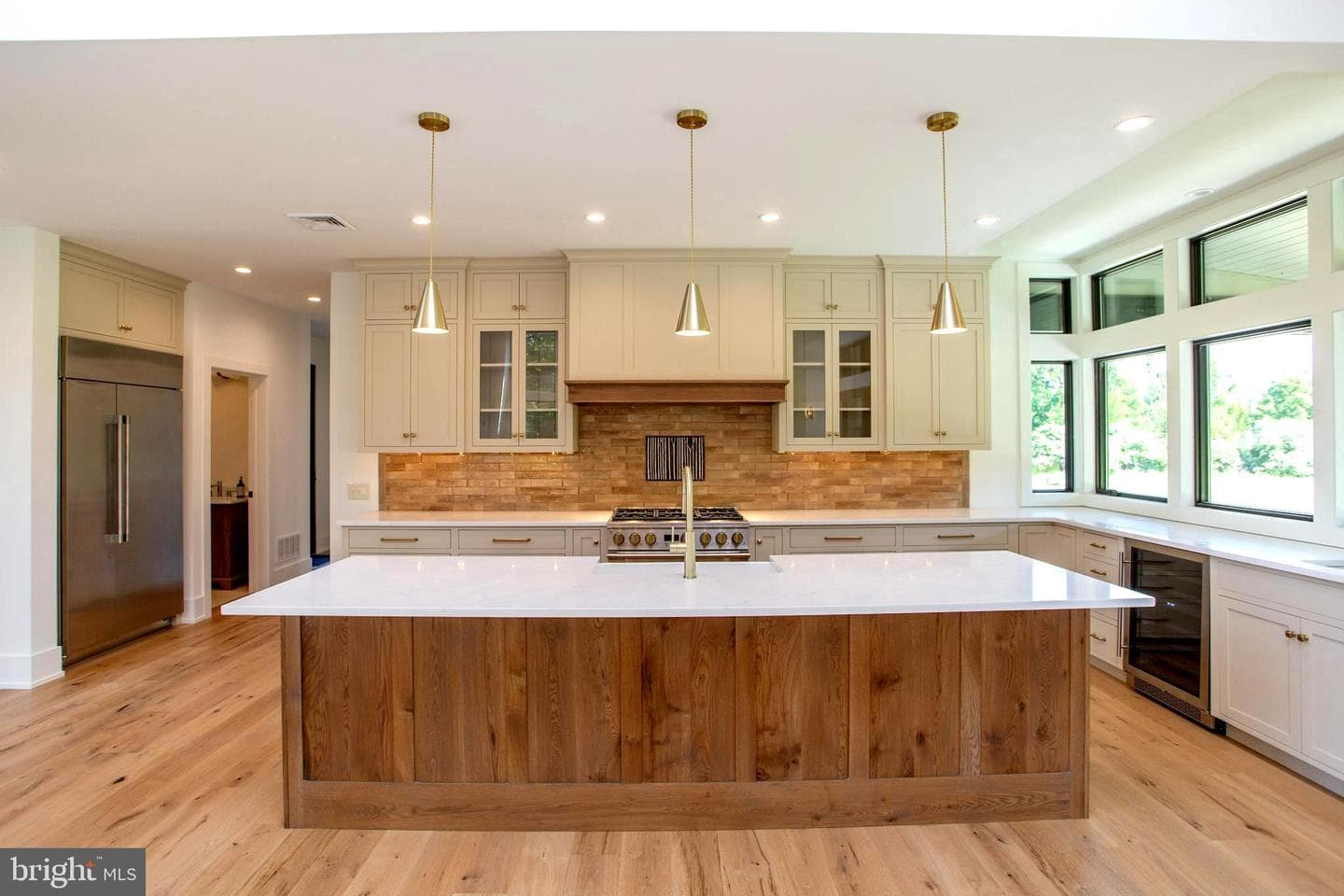 5823 Rodgers Road photo 13