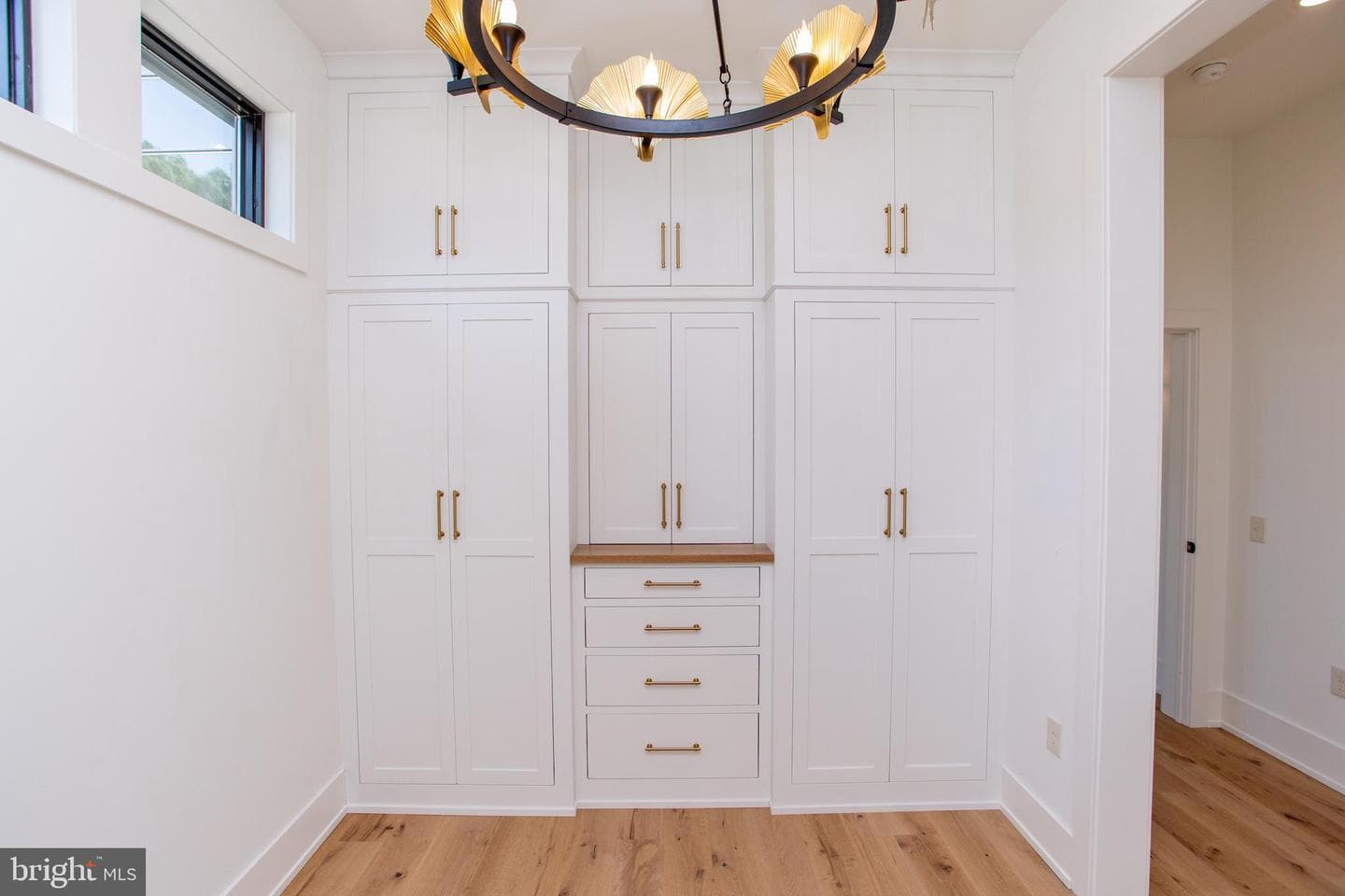 5823 Rodgers Road photo 31