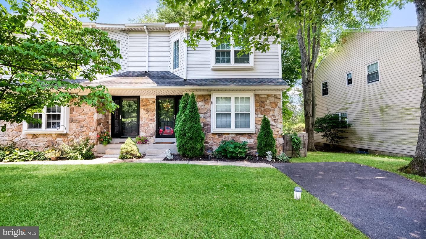 112 Sandy Ridge Drive, Doylestown