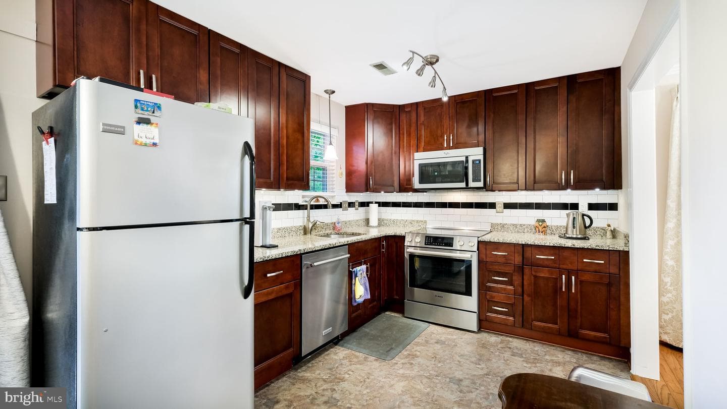 112 Sandy Ridge Drive photo 13