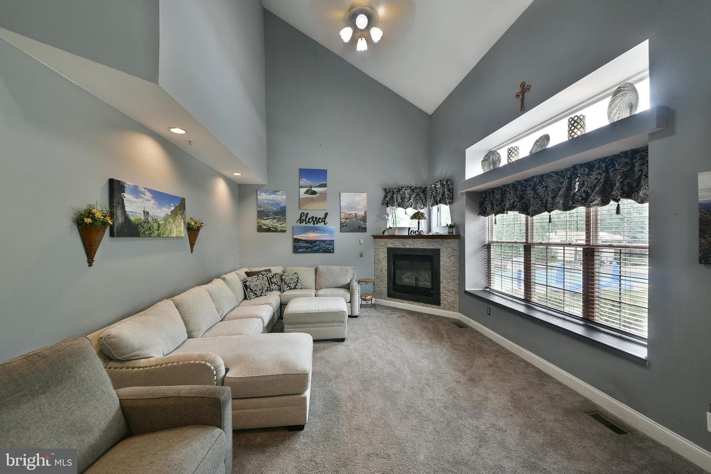 1015 Hickory Ridge Drive photo 20