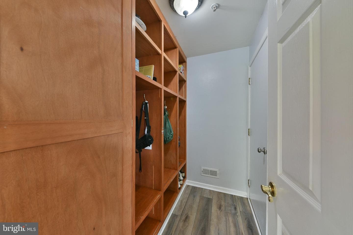 1015 Hickory Ridge Drive photo 23