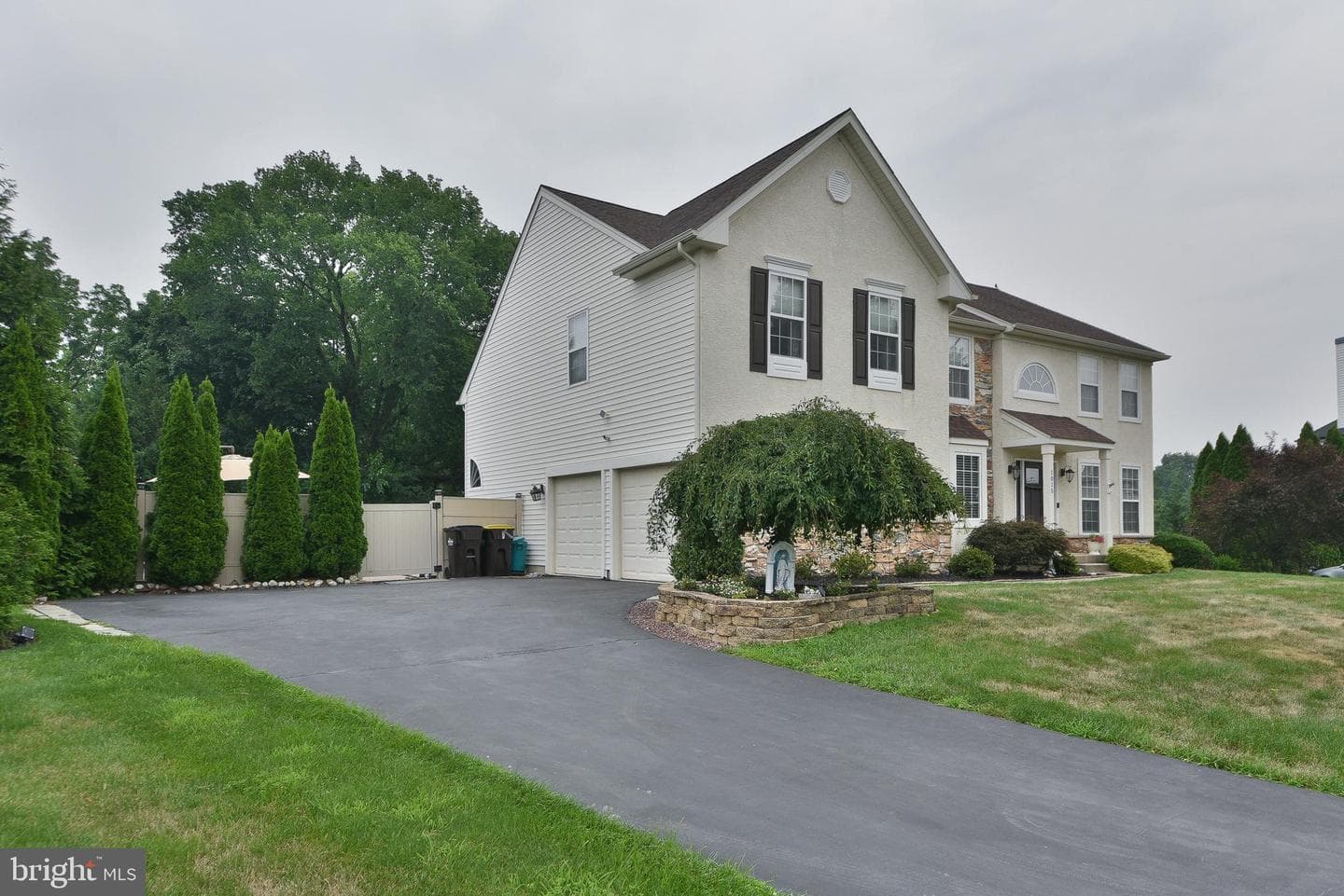 1015 Hickory Ridge Drive photo 5