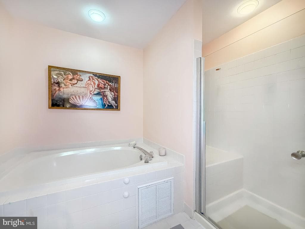 708 Harrowgate #66 photo 33
