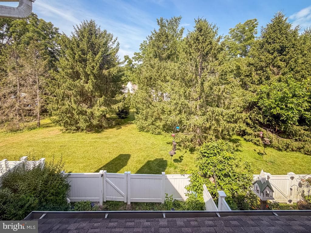 708 Harrowgate #66 photo 48
