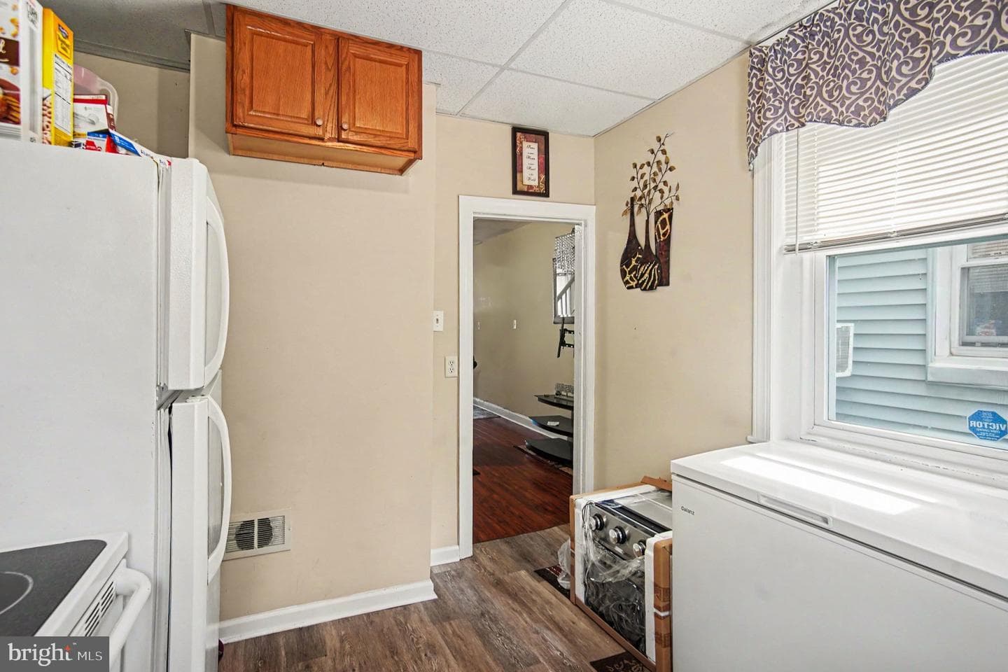 491 Pond Street photo 5