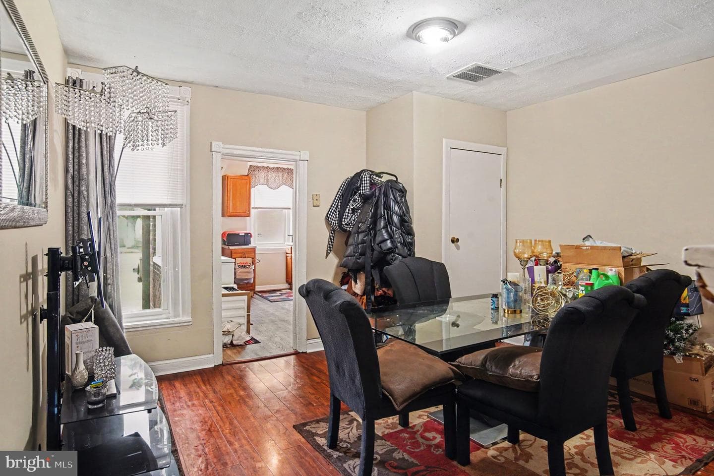491 Pond Street photo 6