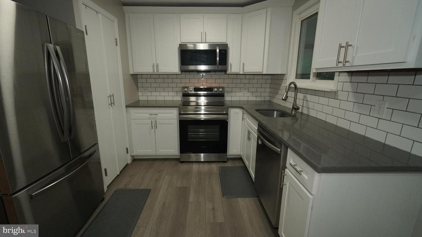 540 Western Avenue photo 3