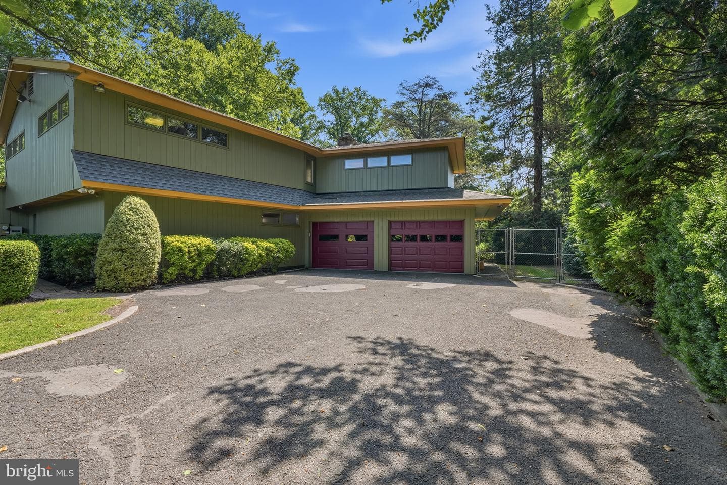 775 River Road photo 10