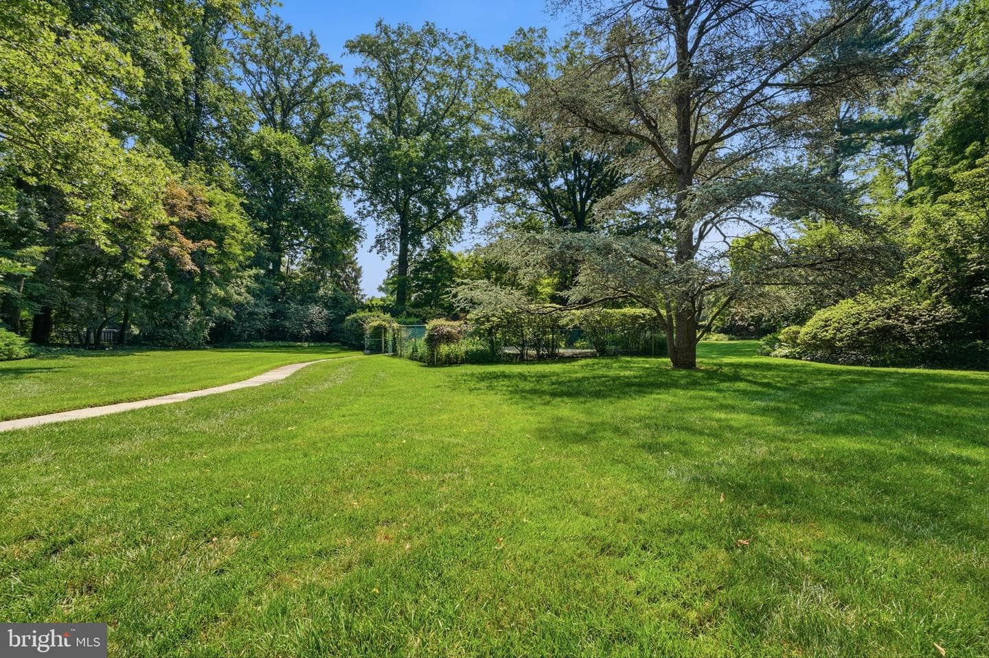 775 River Road photo 70