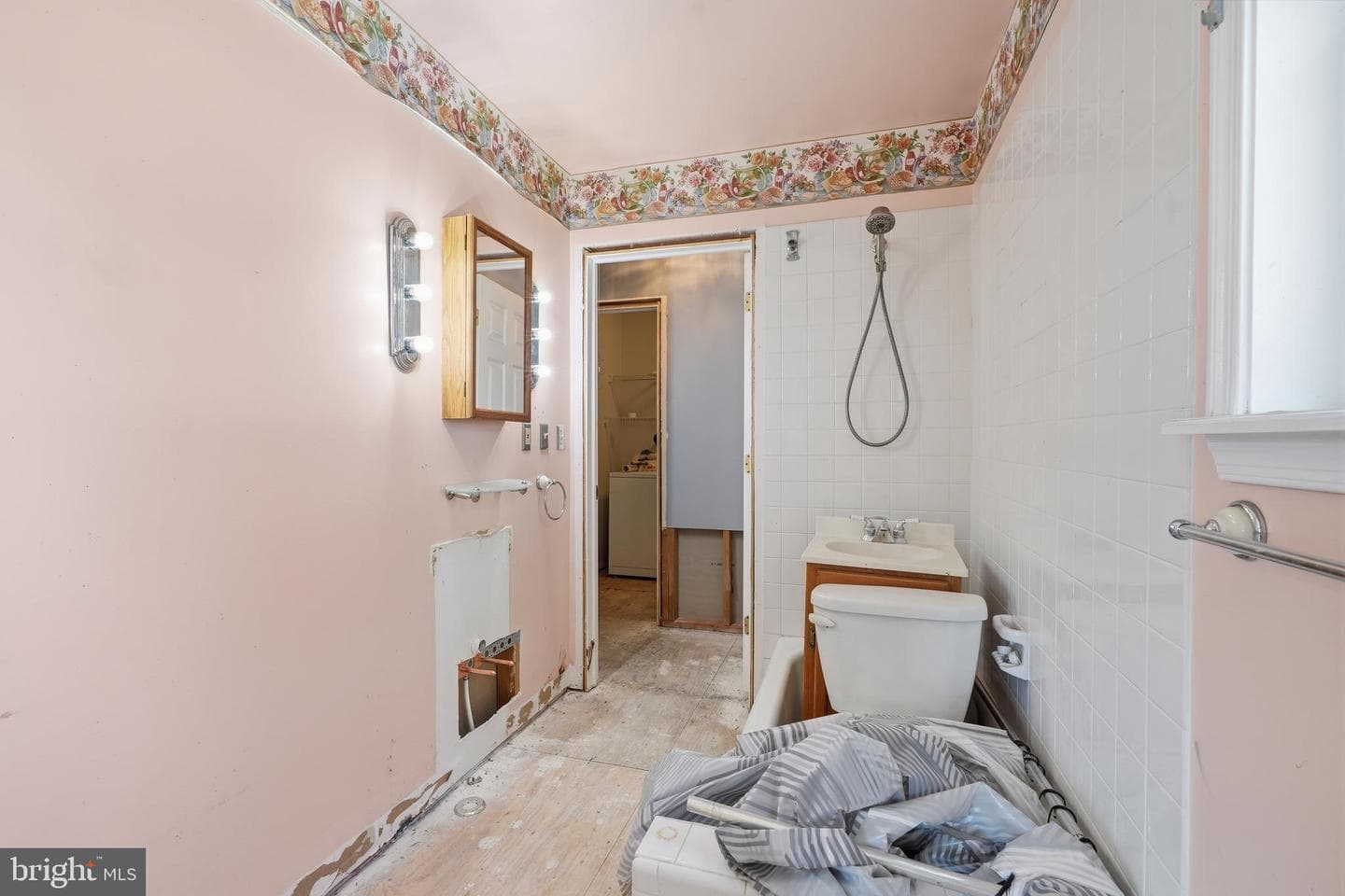 7105 Riverview Avenue photo 100