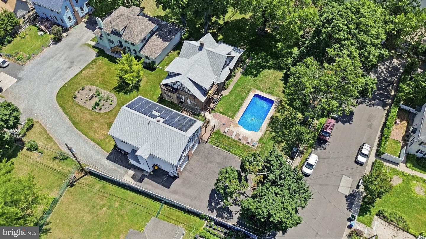 7105 Riverview Avenue photo 8