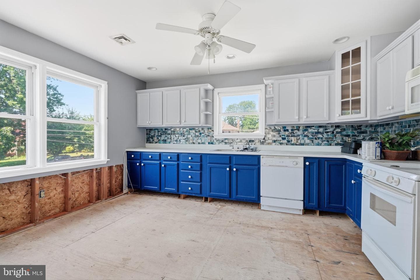 7105 Riverview Avenue photo 89